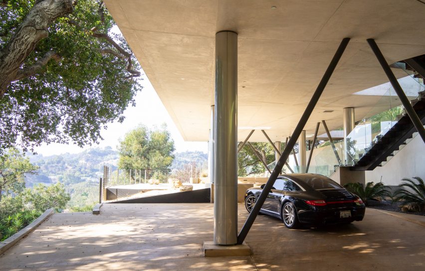 Parking space of Gerhard Heusch's Oak Pass Residence