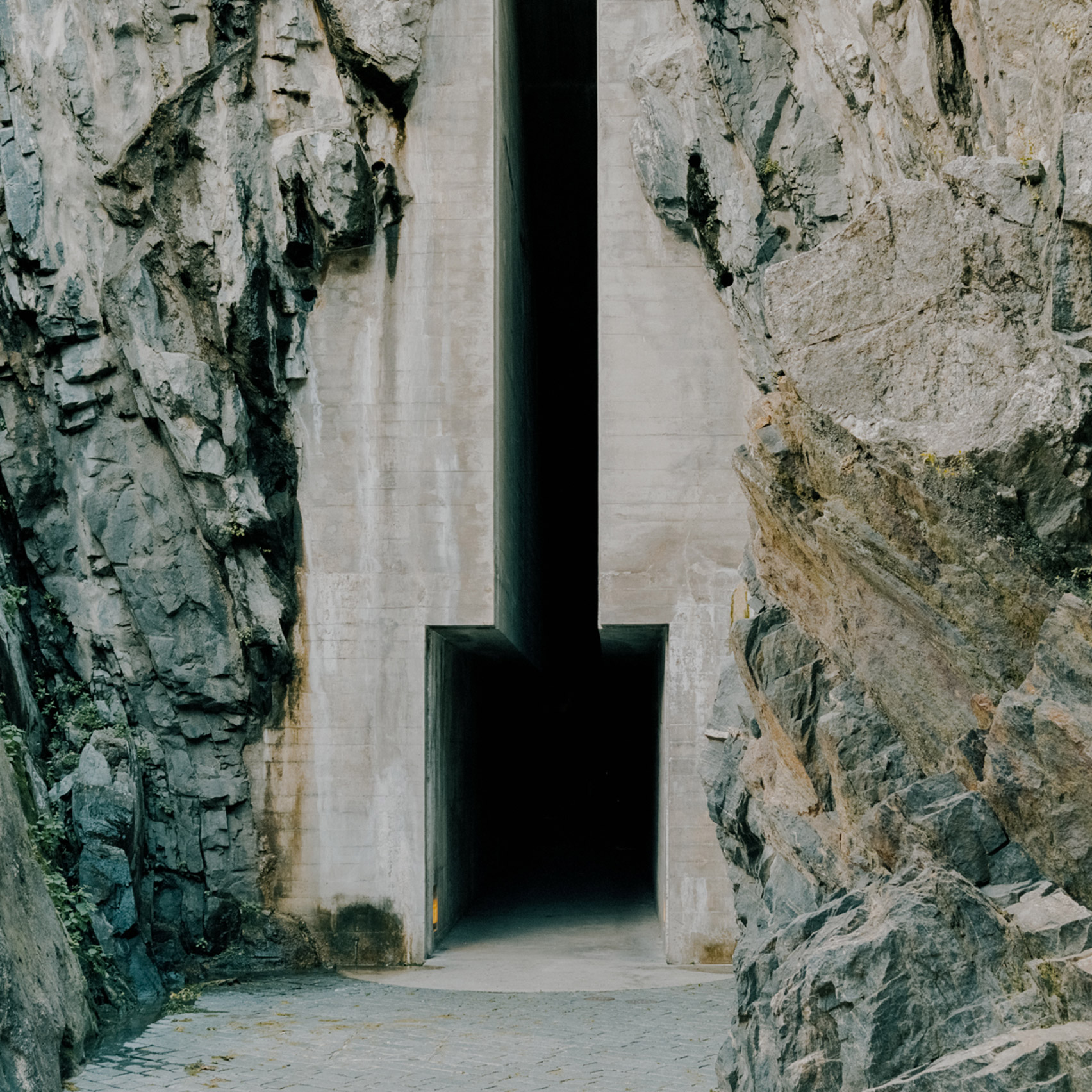 The entrance to Castelgrande by Aurelio Galfetti, captured by Simone Bossi