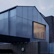 The steel-clad exterior of House in Higashi-Gotanda by Case-Real