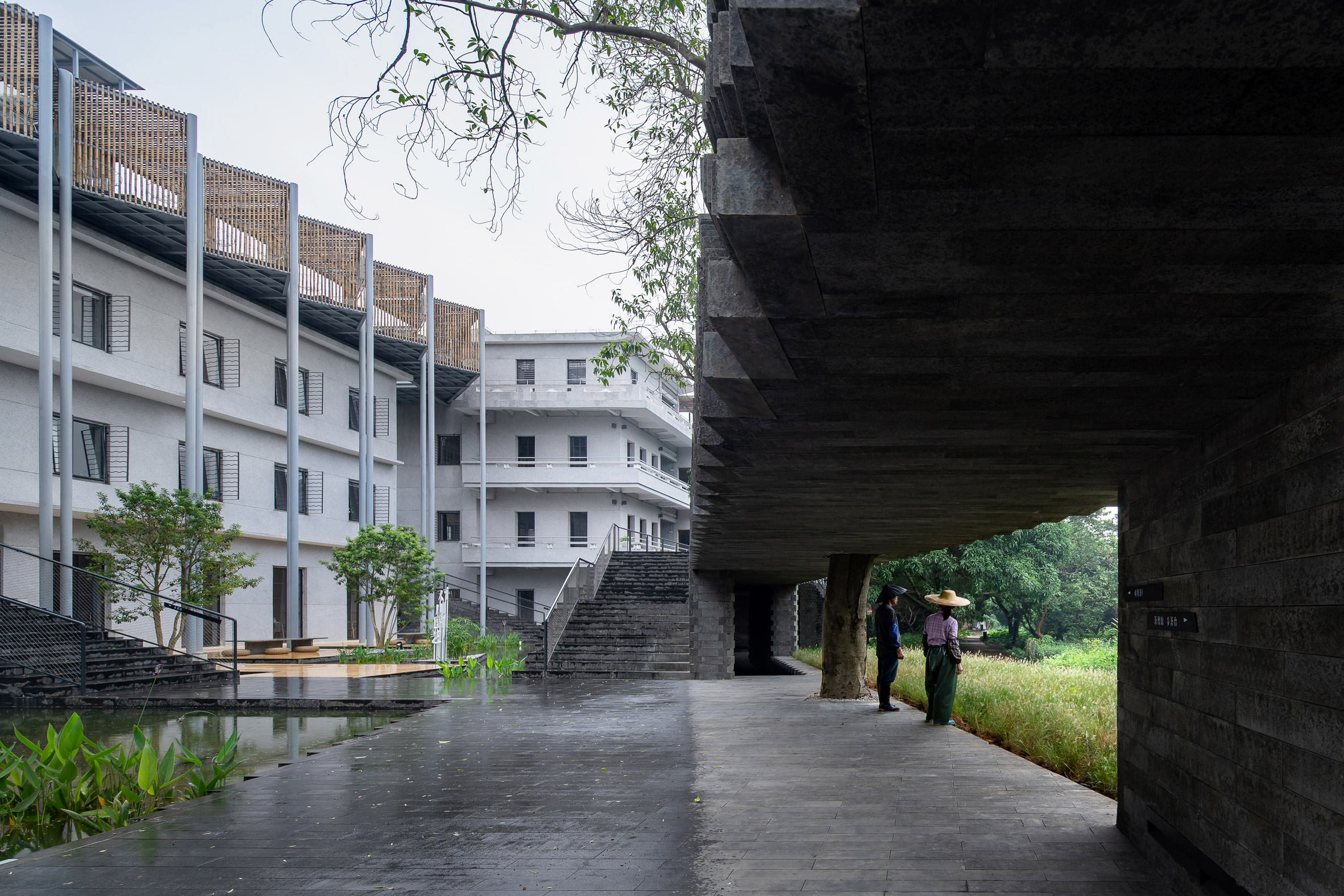 The podium wrapping the (Re)forming Duichuan Tea Yards centre by O-office Architects