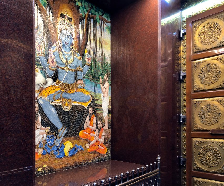 Entrance to Sri Mariamman Temple