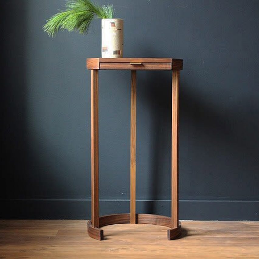 Daisy occasional table by Oxford Street Furniture