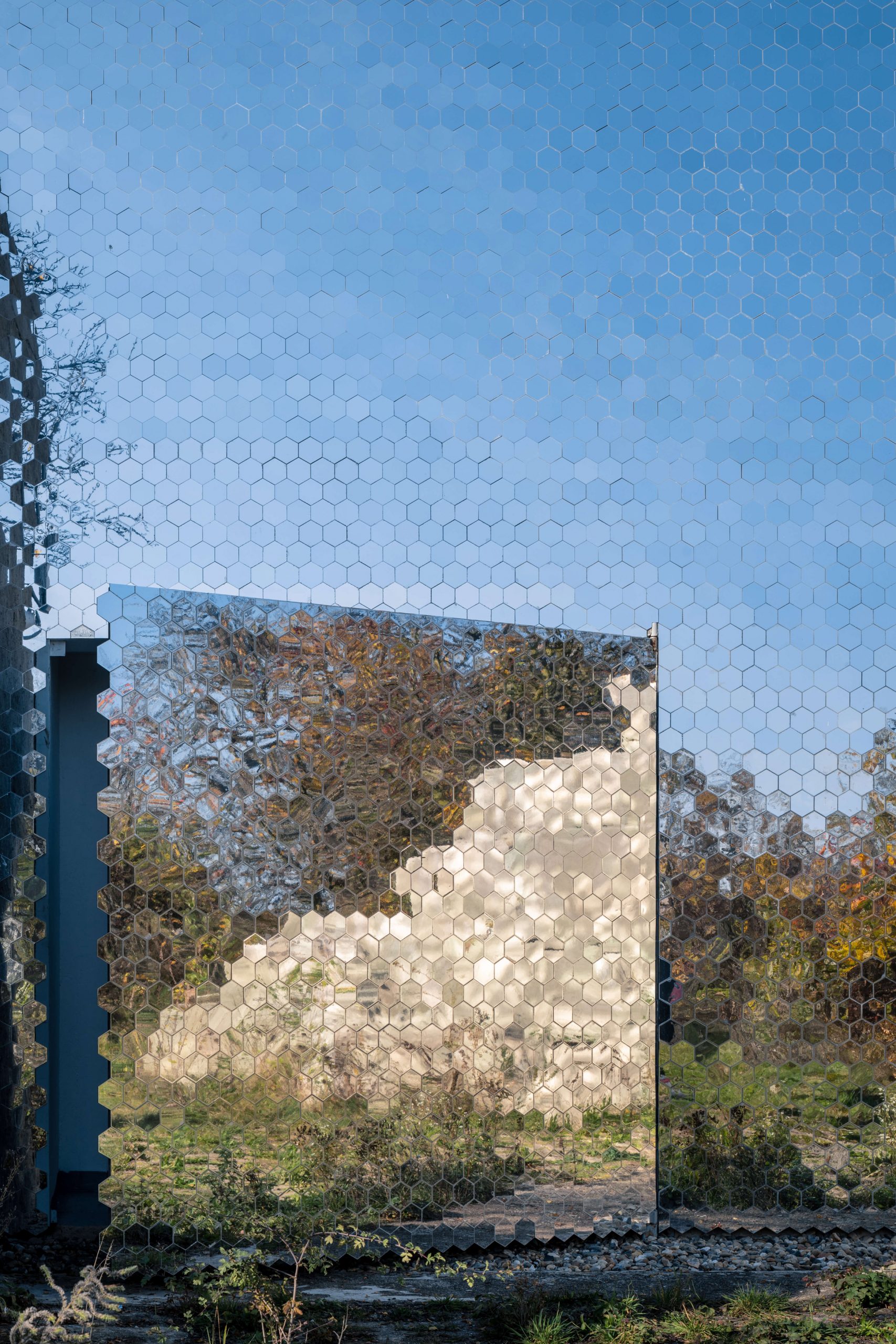 Mirrored facade at pet crematorium