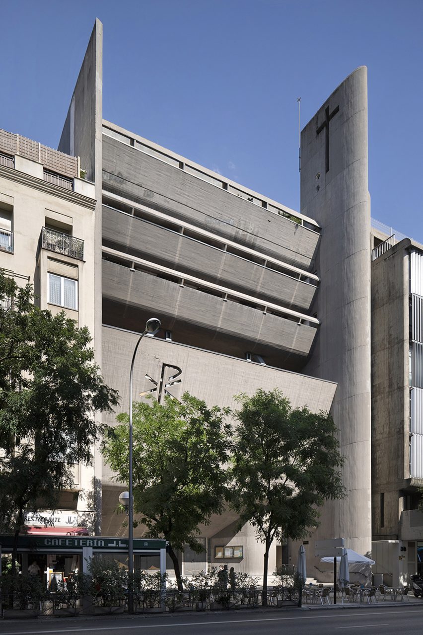 Madrid's brutalist architecture: Nuestra Señora del Rosario de Filipinas church in Madrid