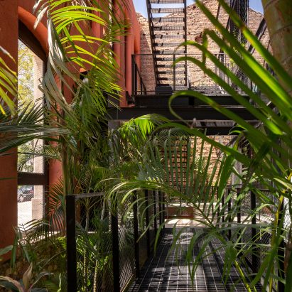 Laurent Troost turns abandoned Brazilian building into co-working venue