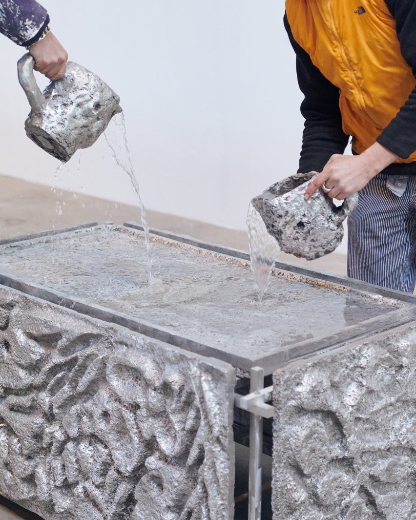 Water being poured on 300kg Beauty Bath by Frederik Nystrup-Larsen and Oliver Sundqvist in The Mindcraft Project exhibition