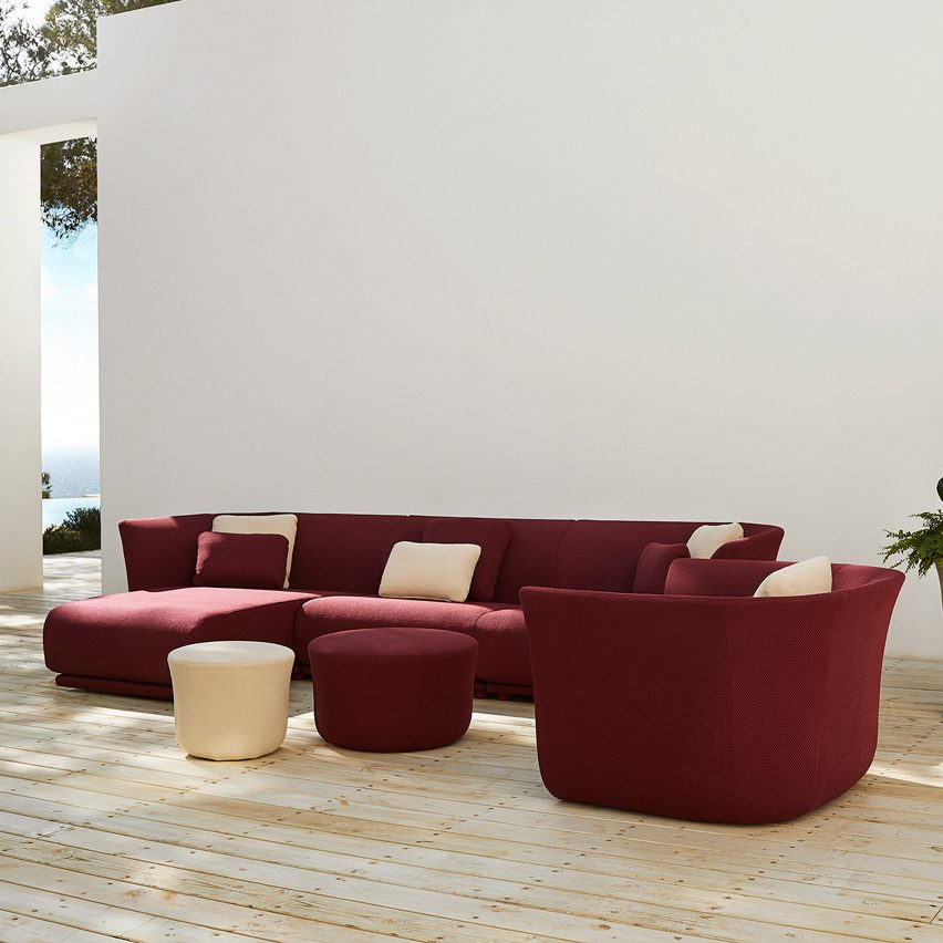 Modular Suave outdoor sofa by Marcel Wanders for Vondom