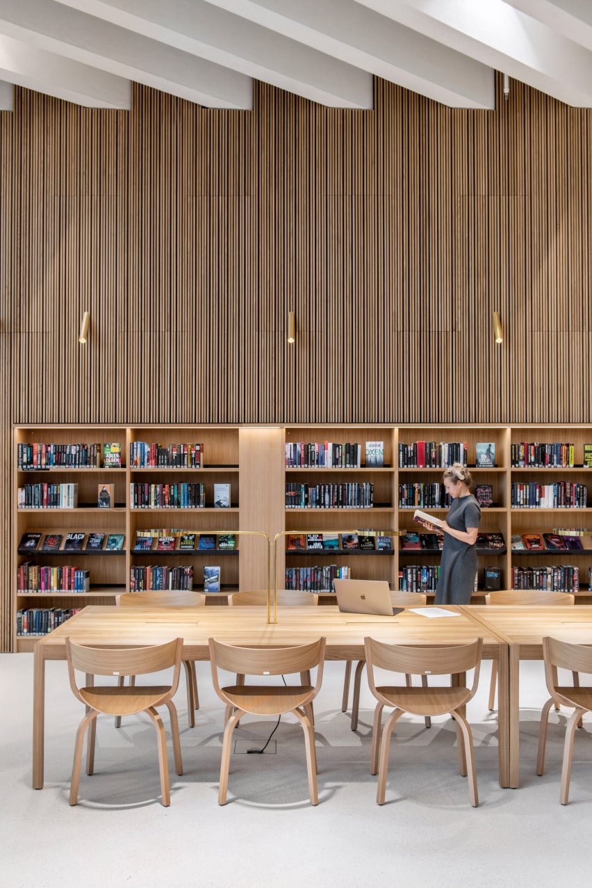 Slatted timber walls in Finnish library