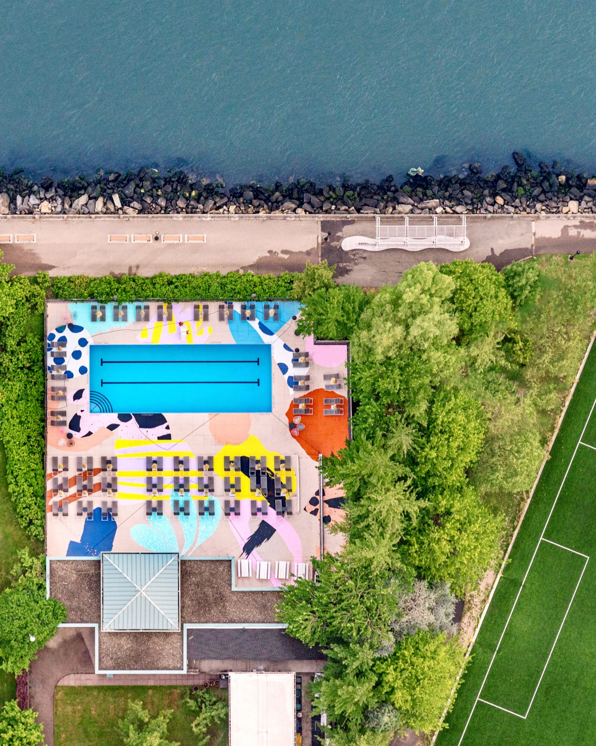 The Manhattan pool's graphic mural by Alex Proba