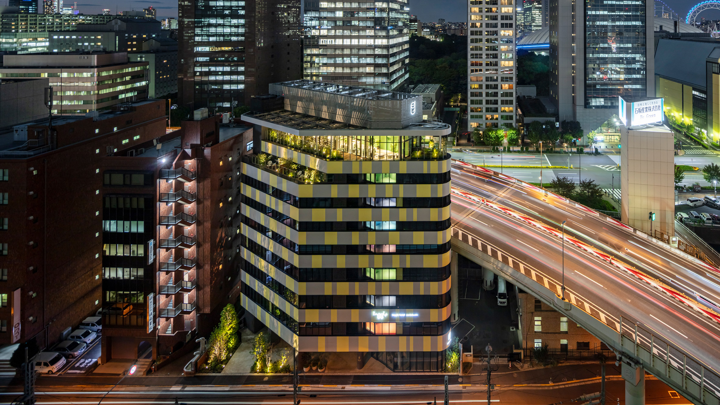 Klein Dytham Architecture creates two-tone rooms in Tokyo's Toggle 