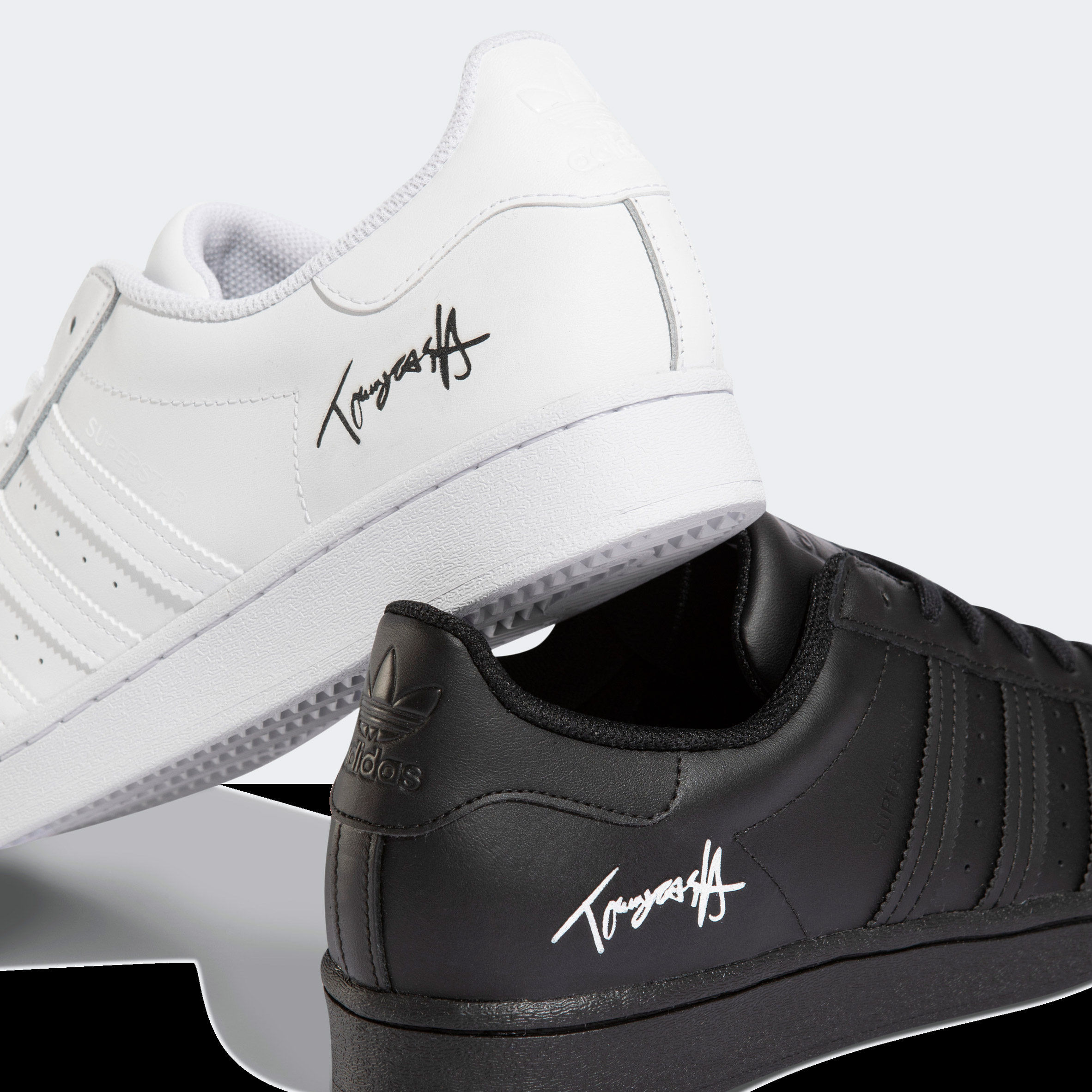 Bridge pier Editor turn around Adidas designs "longest shoe in the world" for rapper Tommy Cash