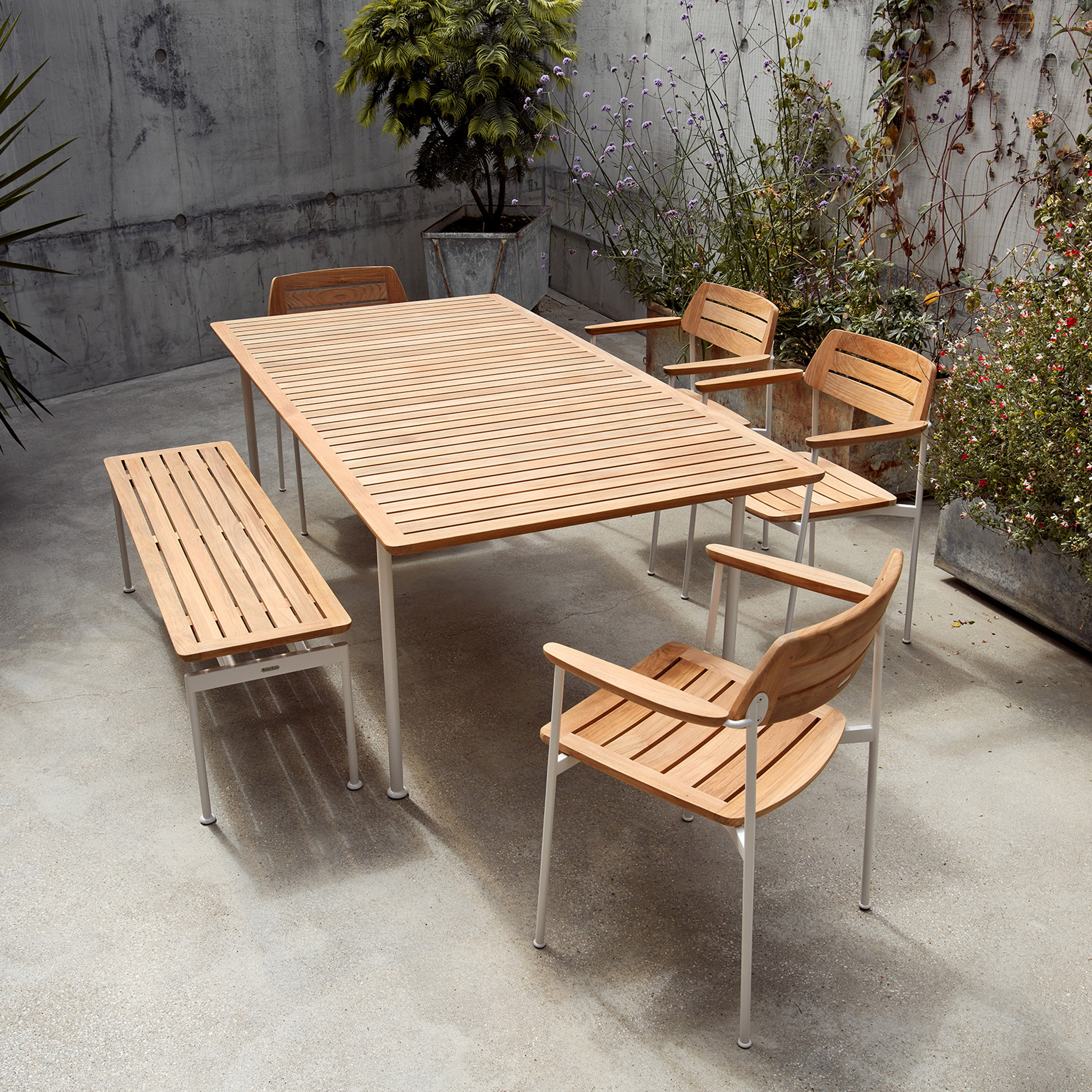 Layout outdoor collection by Andrew Jones and Nathalie de Leval for Barlow Tyrie