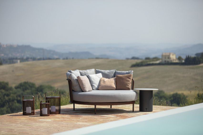 Baza Lounge collection by the pool