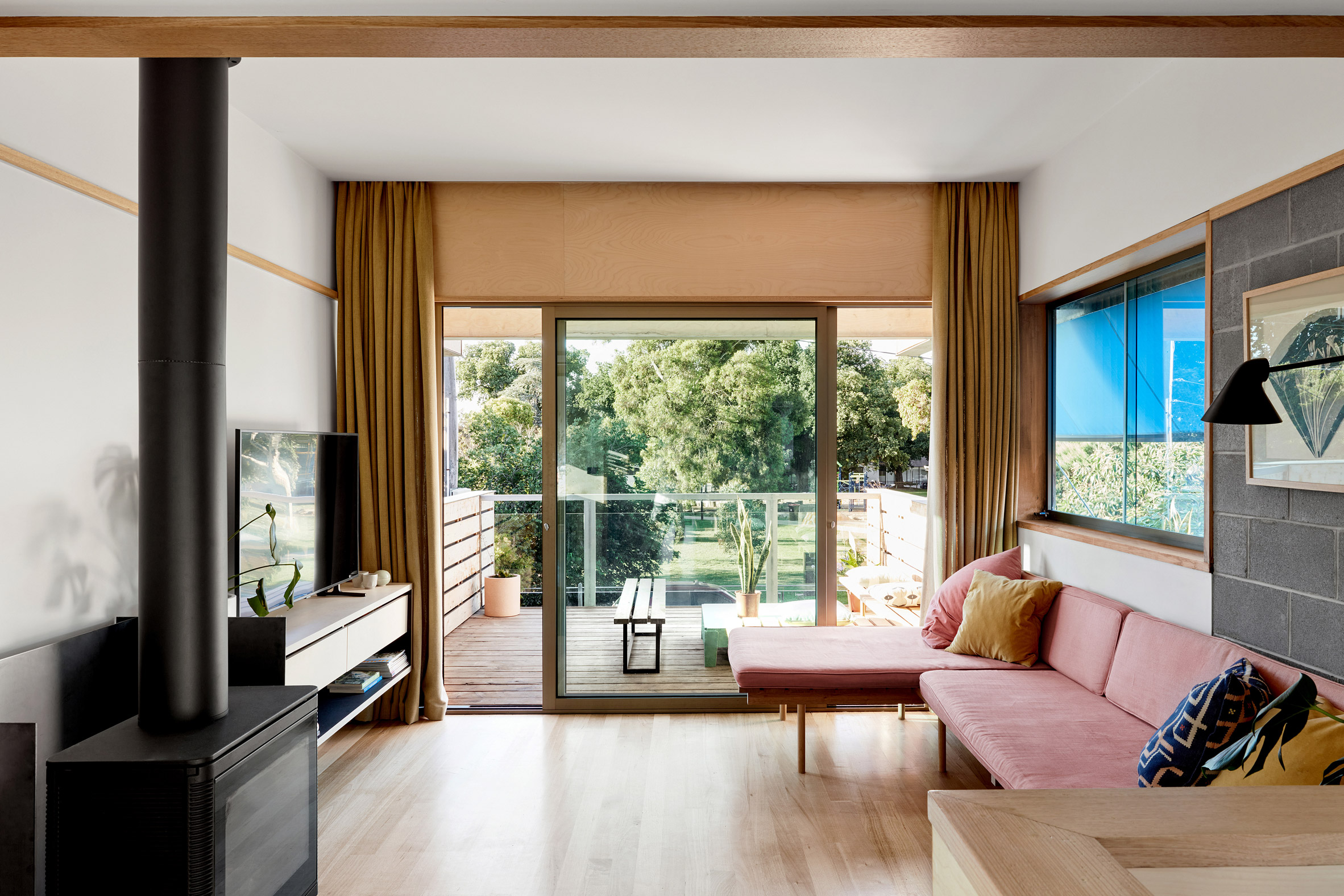 Living room of Fleming Park House by Cloud Architecture Studio