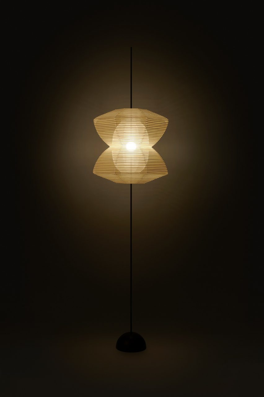 A lit-up Hyouri lamp