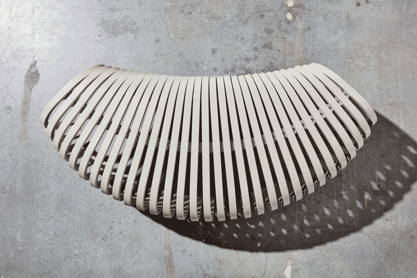 Gif of an adaptable bench created by Stefan Lie for DesignByThem