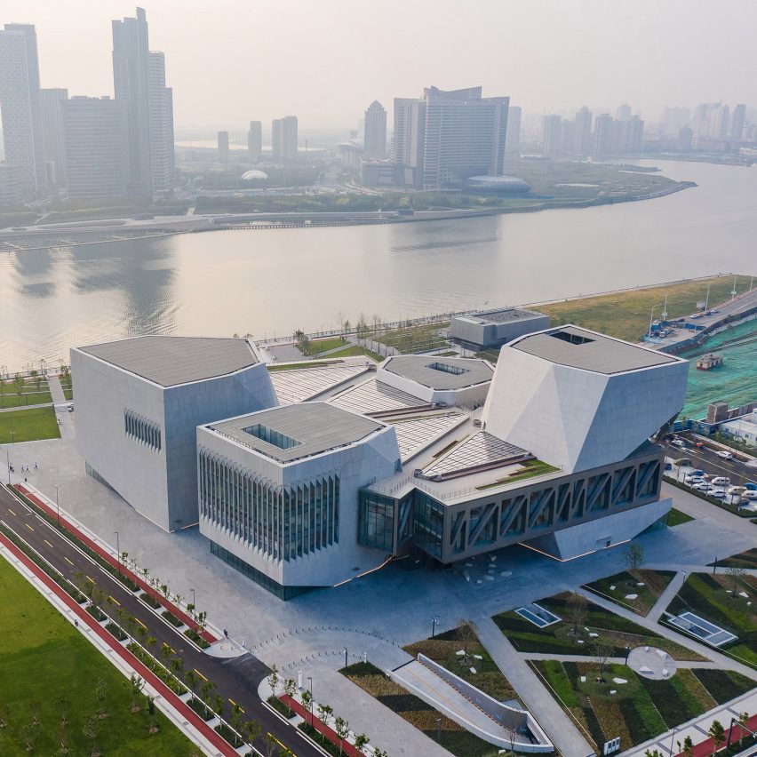 Diller Scofidio + Renfro completes riverside Tianjin Juilliard School in China