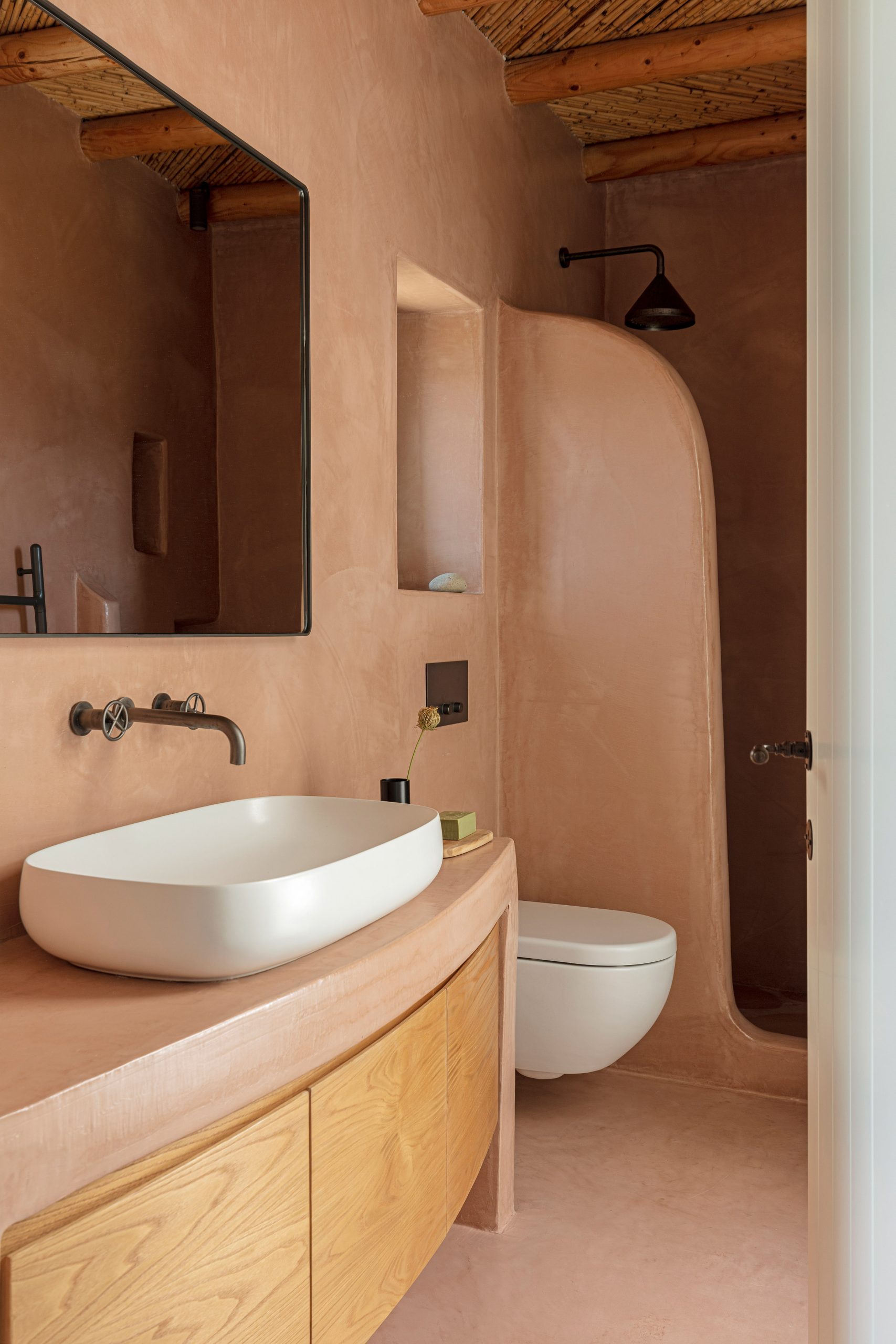 Bathroom in Xerolithi house by Sinas Architects