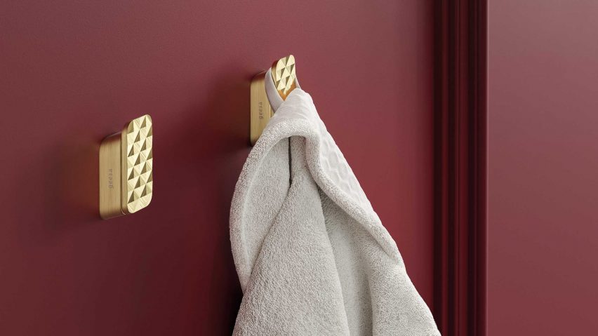 Gold towel hook with 3D pattern