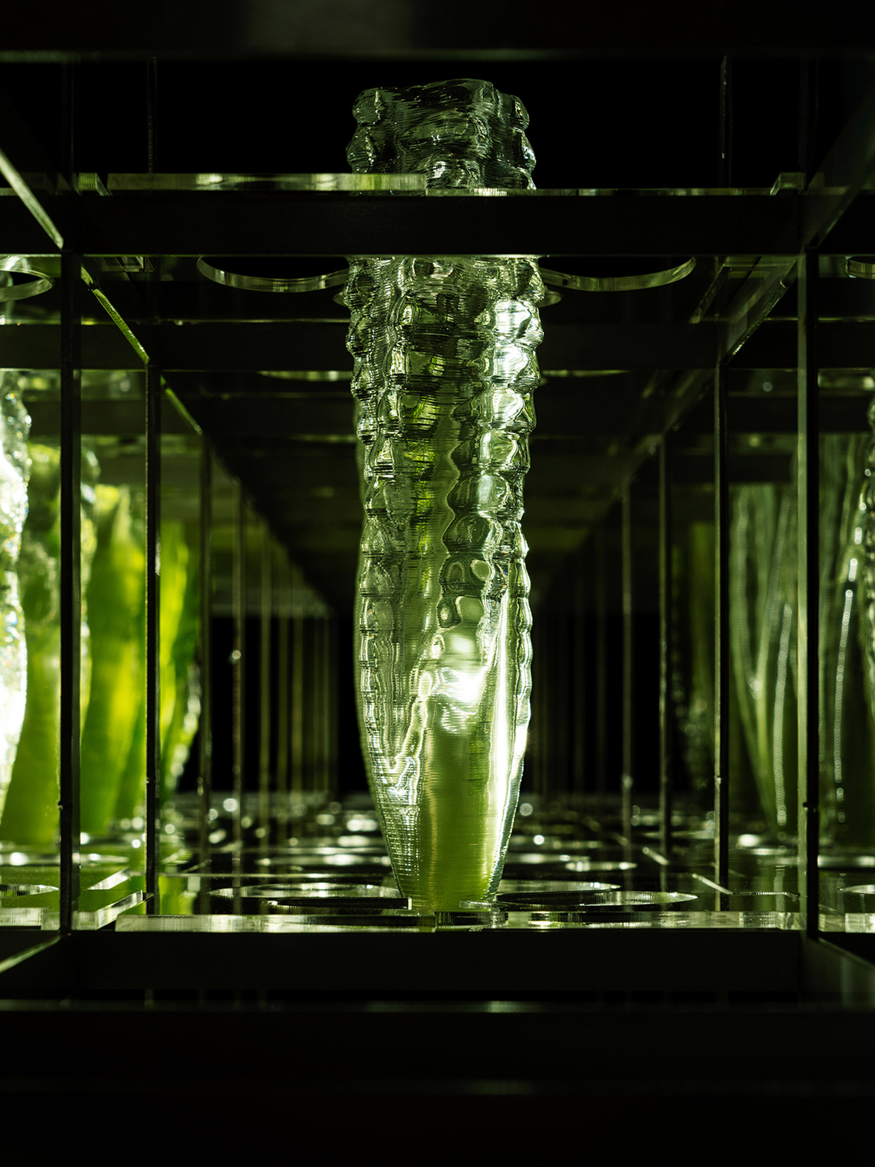 3D-printed glasses containing drinkable algae