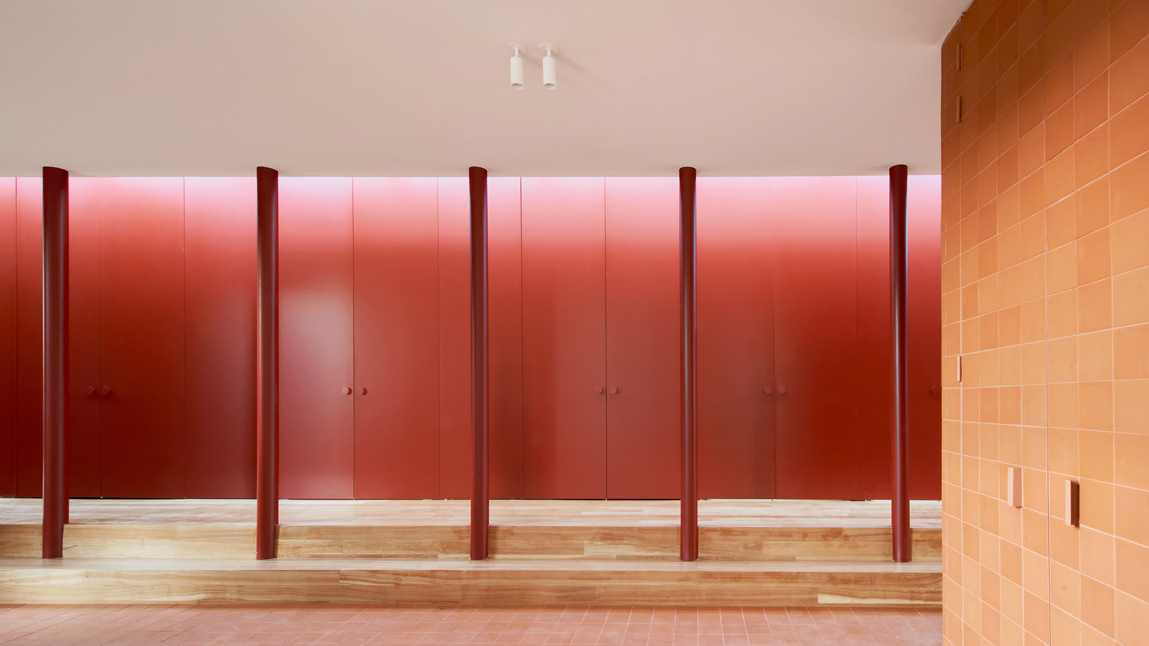 Arquitectura-G installs bright red house on top of a Spanish garage - Vimarsana News