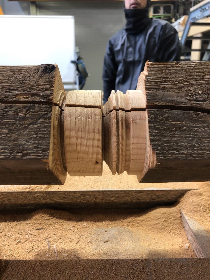 Wood cut with a circular saw lathe