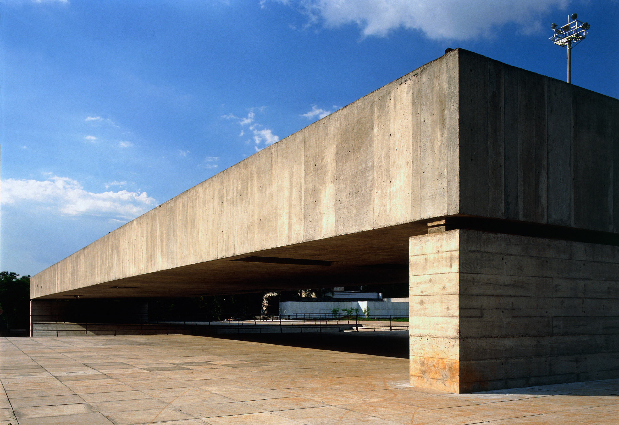 The Brazilian Sculpture Museum by Paulo Mendes da Rocha is formed of concrete slabs