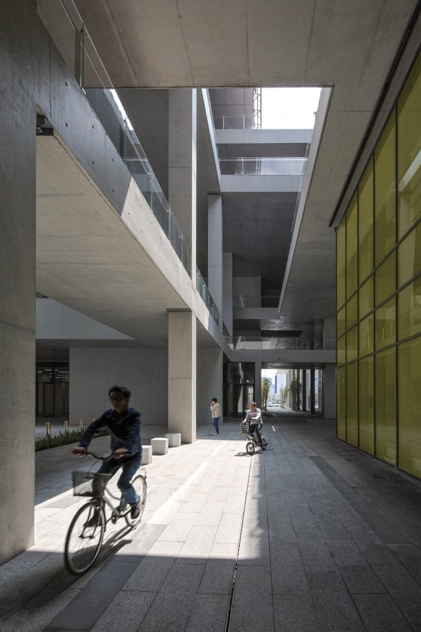 Route through Pingshan Art Museum by Vector Architects