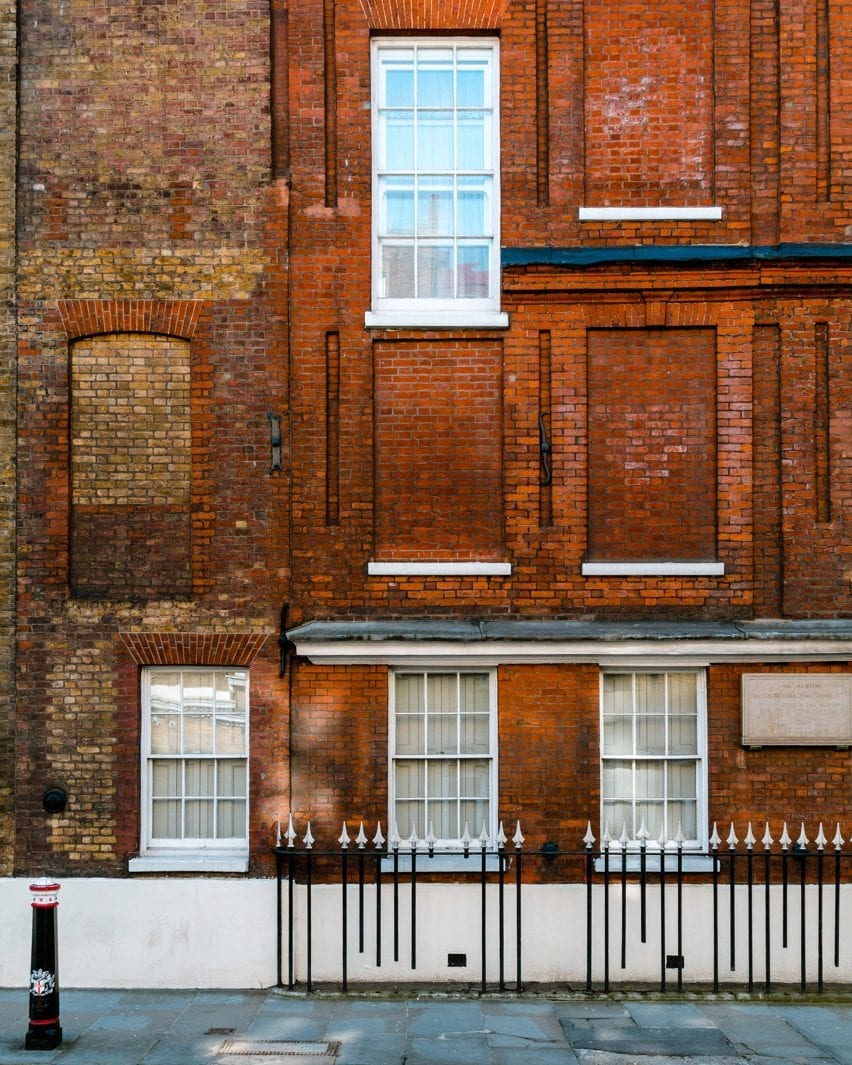 A dwelling in London featured in Daylight Robbery