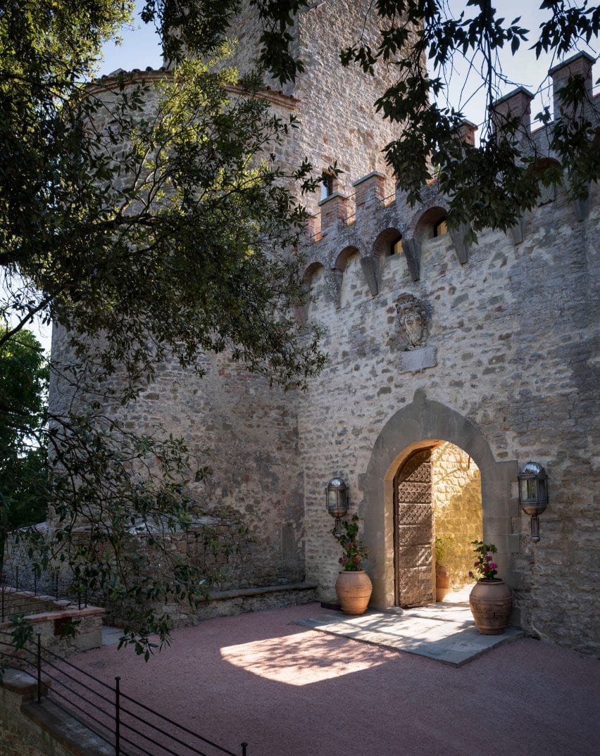 هتل Reschio Castle در آمبریا