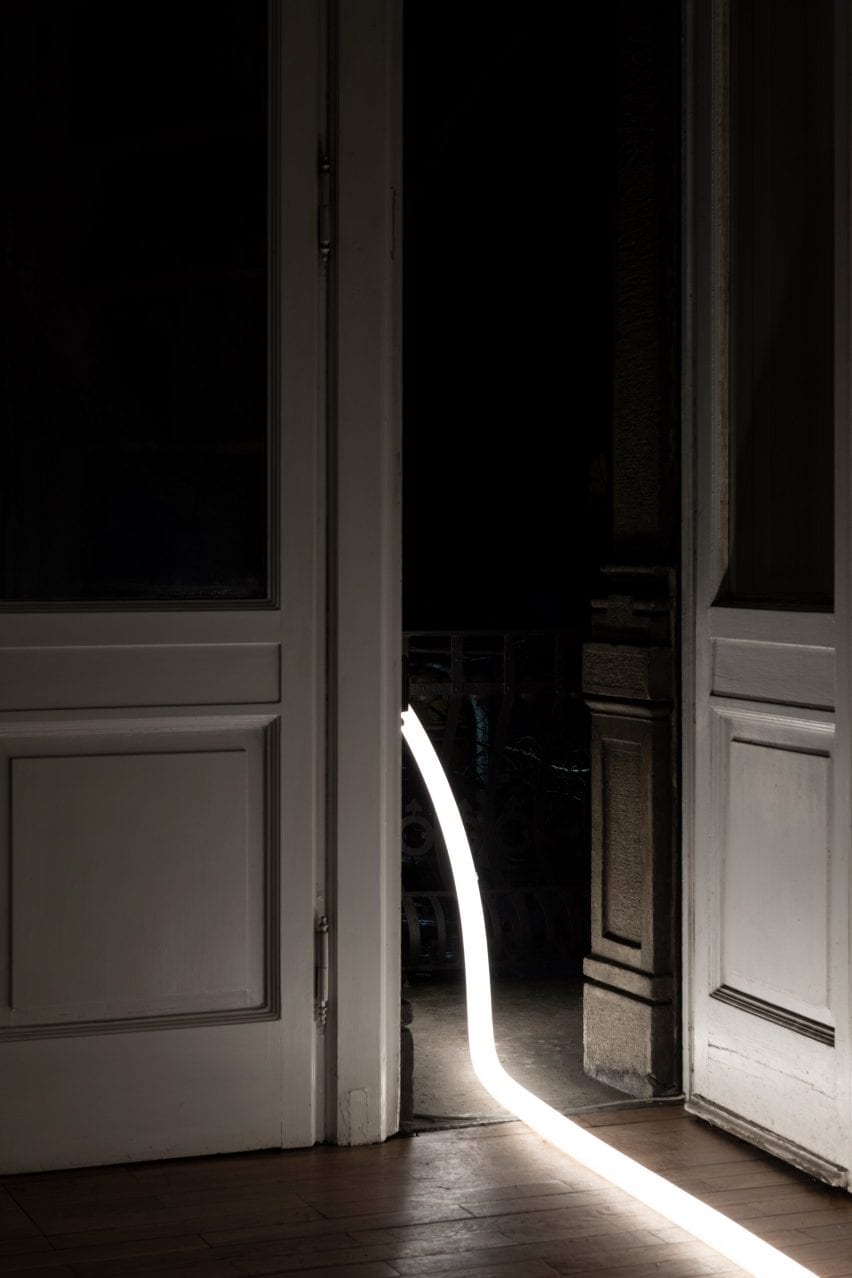 La Linea light inside a doorframe