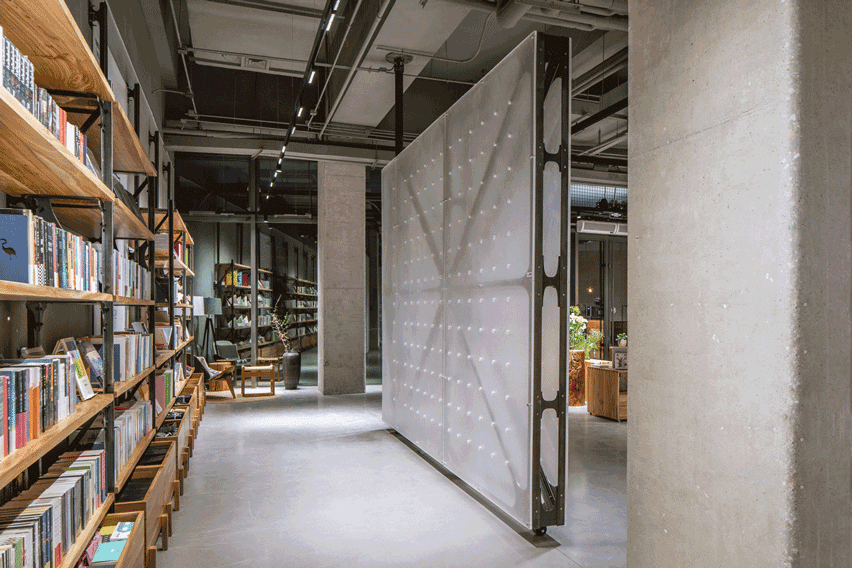 Gif of rotating wall in Mumokuteki Concept Bookstore