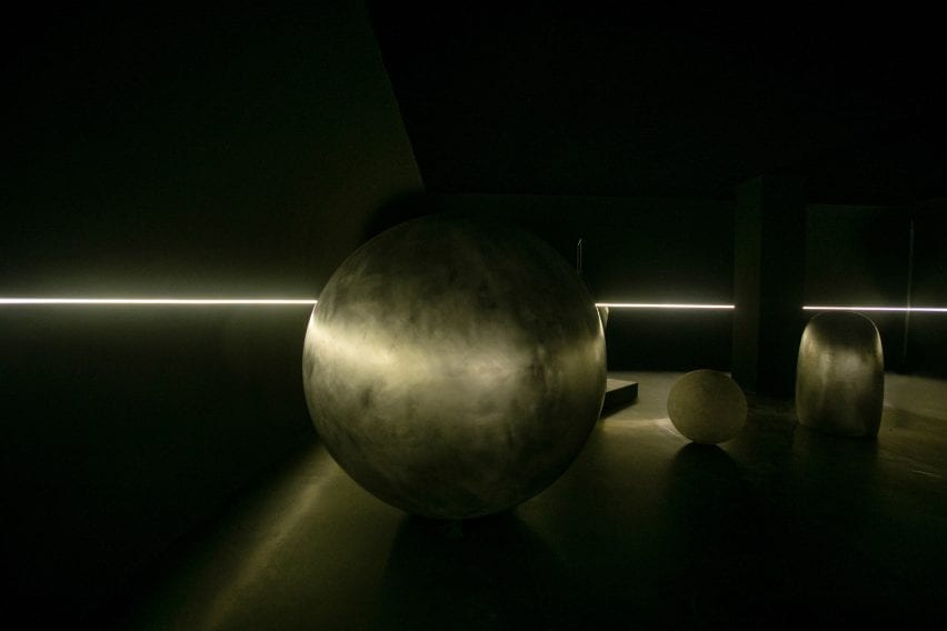 Liu Wei's Forma Fantasia with installation design by Ma Yansong