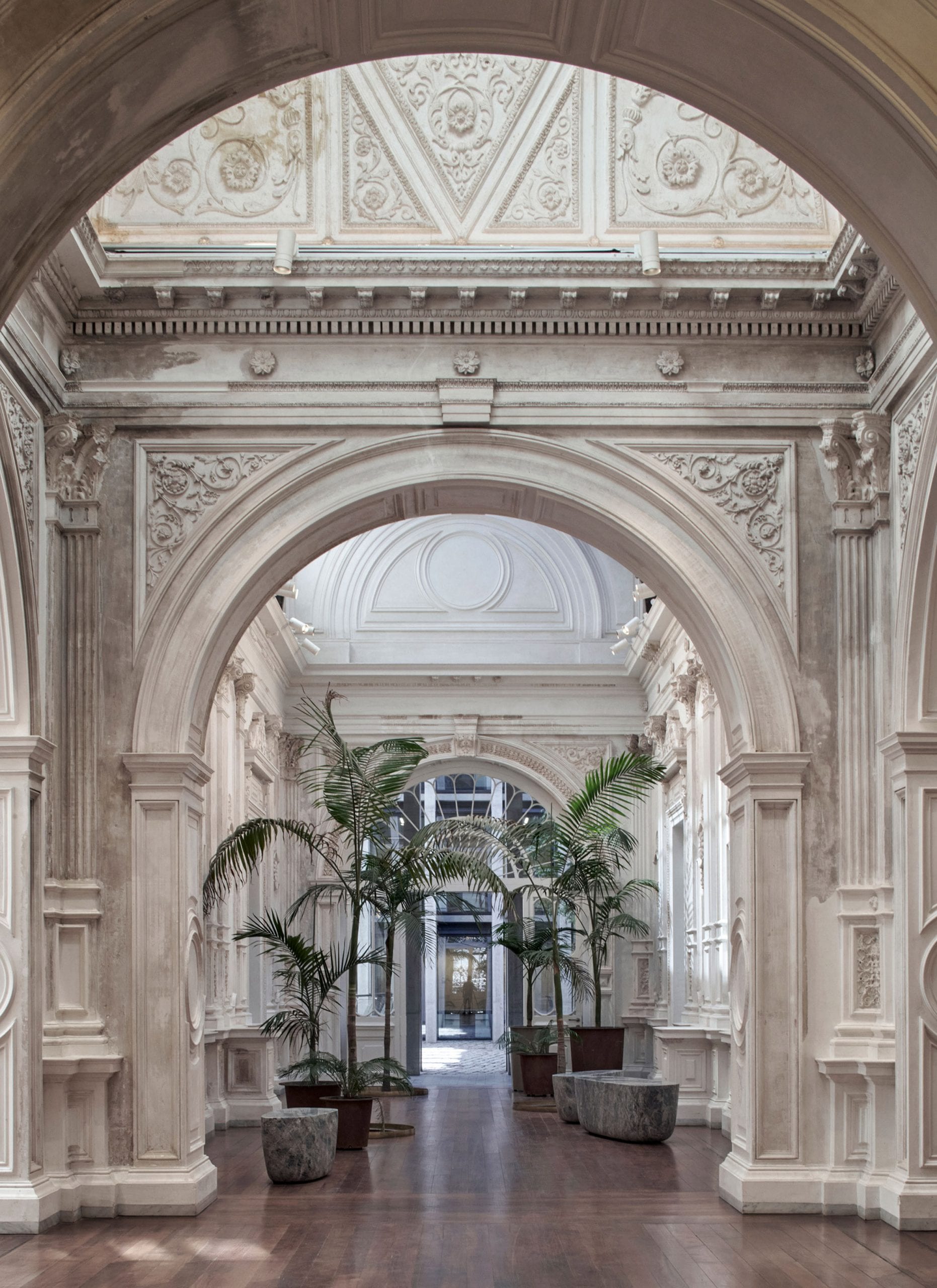 Abandoned mansion in Santiago restored and turned into government offices