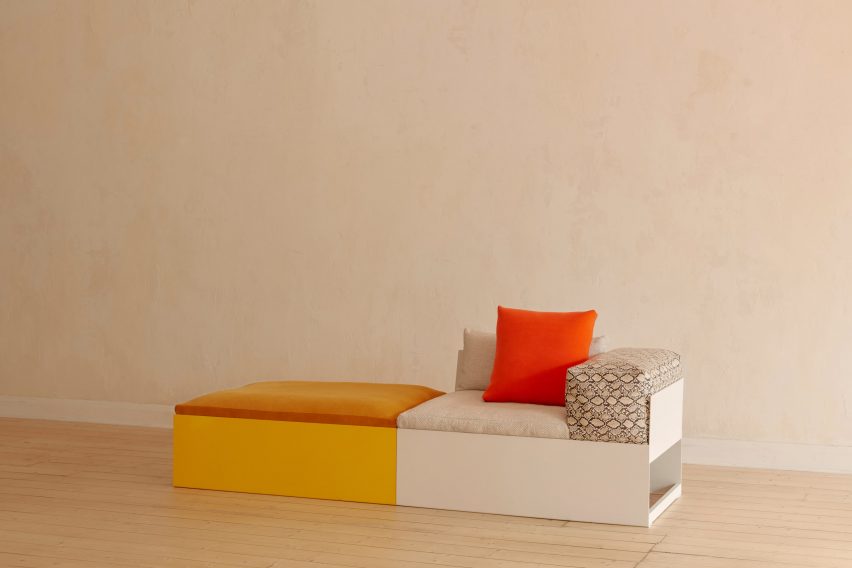 Mello sofa by Steelotto