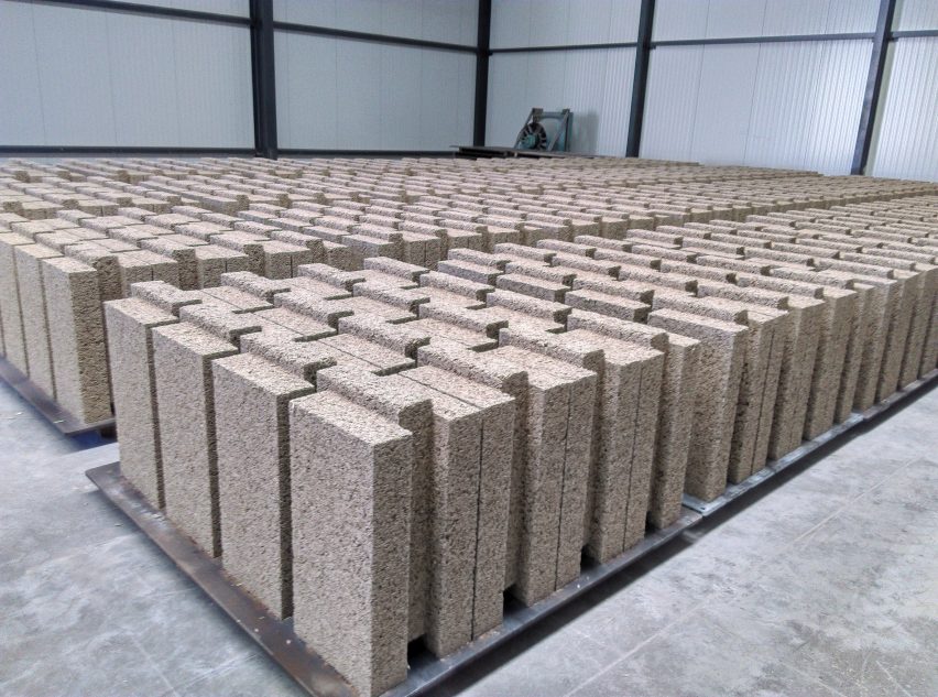 Image of the blocks used at the Pierre Chevet sports hall 