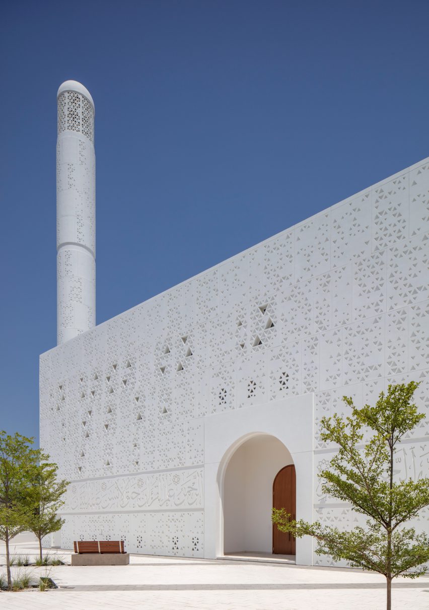 Geometric forms on exterior of Dubai mosque