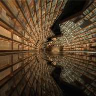 Yangzhou Zhangshuge bookstore's tunnel interior