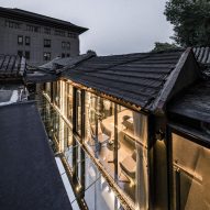 dezeen-awards-2021-shortlisted-baochao-hutong-mirror-yard