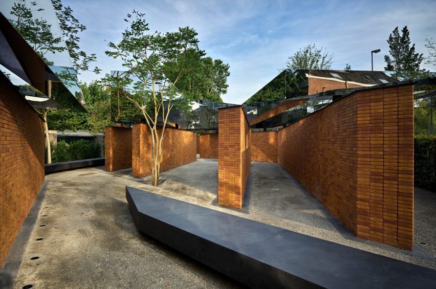 Brick Holocaust memorial by Studio Libeskind 