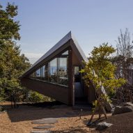 Moriya and Partners designs geometric villa overlooking the sea in Japan