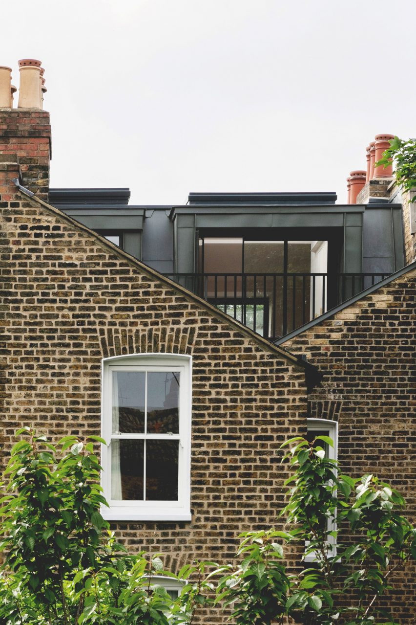Exterior of Narford Road loft extension by Emil Eve Architects