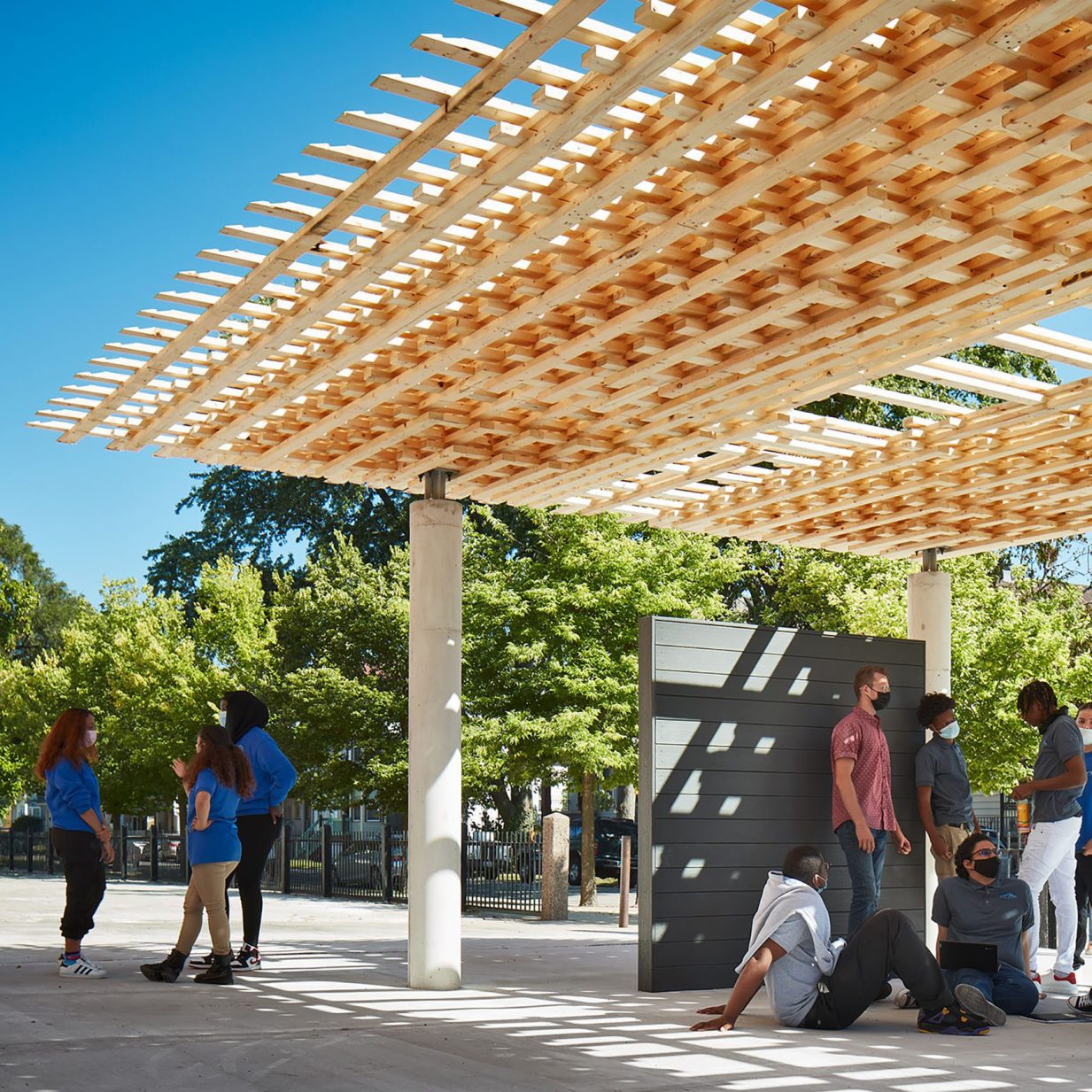 SOM weaves small wood pieces into SPLAM pavilion at Chicago ...
