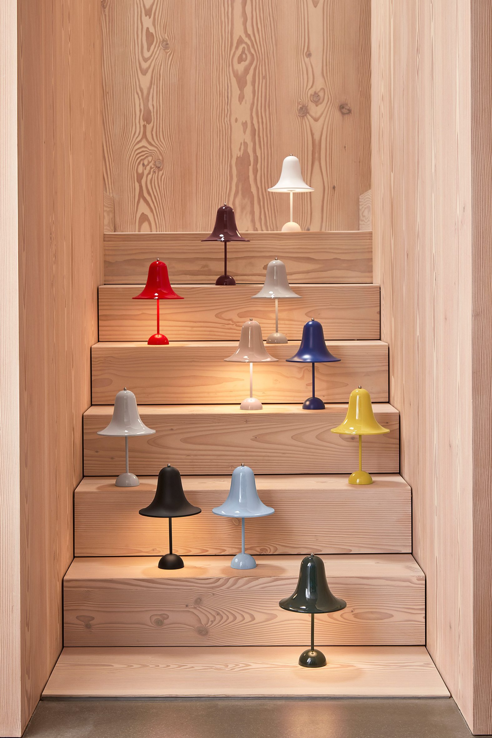 Several Pantop lights on a staircase