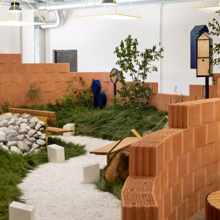 Note Design Studio reuses Vestre fair stand to form indoor park installation