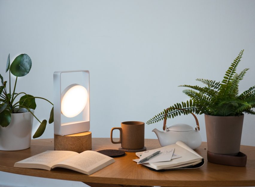 Mouro lamp by Patricia Perez for Case Furniture