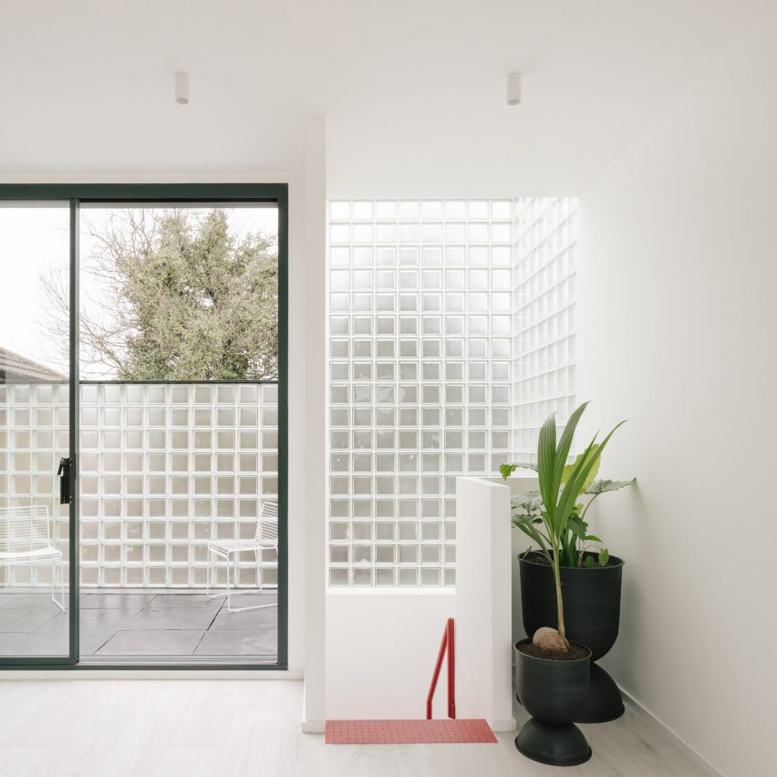 Remi Connolly-Taylor creates her own glass brick-walled London home