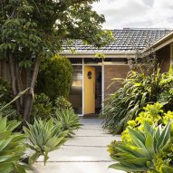 1960s home renovation in Melbourne by Wowowa