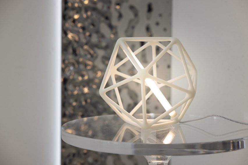 polyhedron-shaped lamp 