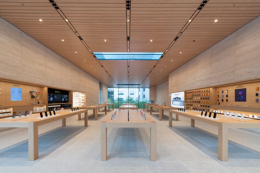 Interior view of retail space at the Apple Bagdat Caddesi store